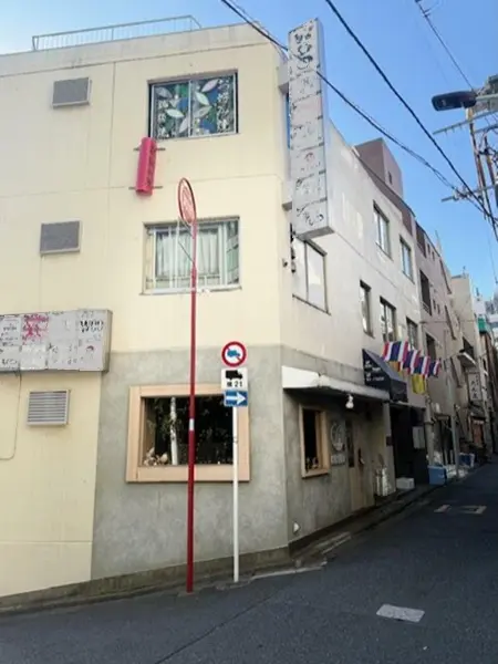 六本木のリース店舗物件の外観