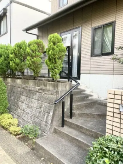 貸店舗(スケルトン)の外観