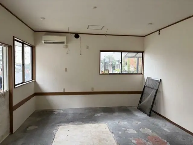 貸店舗(スケルトン)の内装