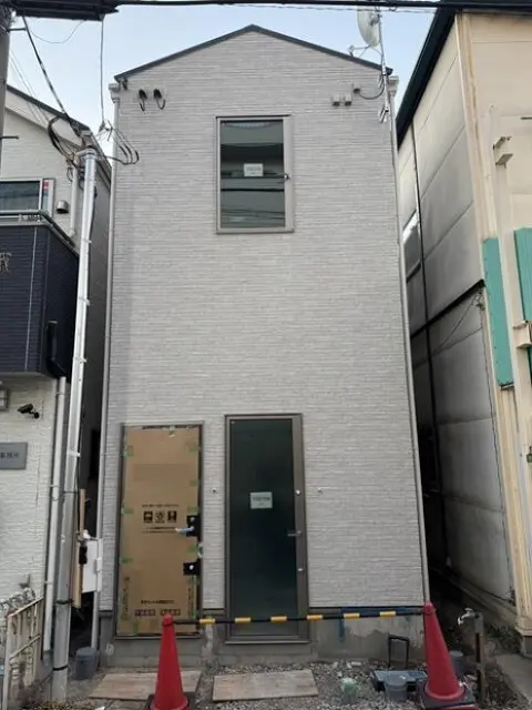 貸店舗(スケルトン)の外観