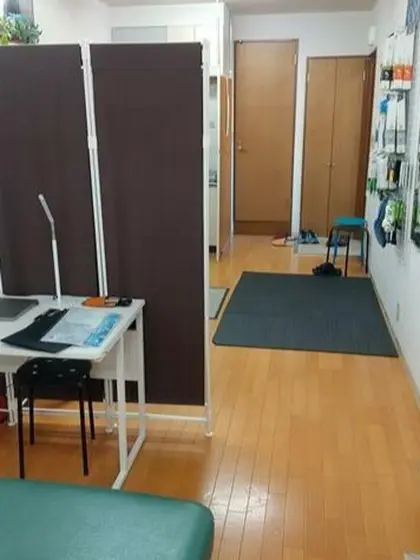 学芸大学の整体・マッサージ居抜きの内装