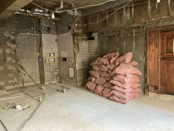 方南町のスケルトン物件の内装