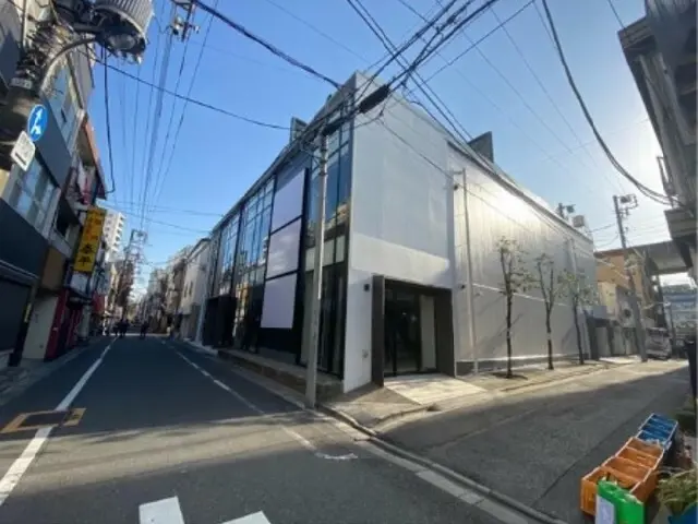 貸店舗(スケルトン)の外観