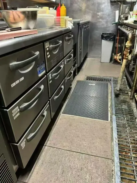 元町・中華街の居抜き店舗の厨房