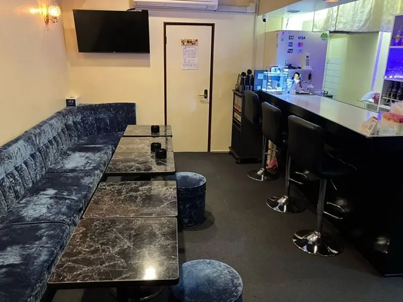 西川口のスナック・パブ居抜きの内装