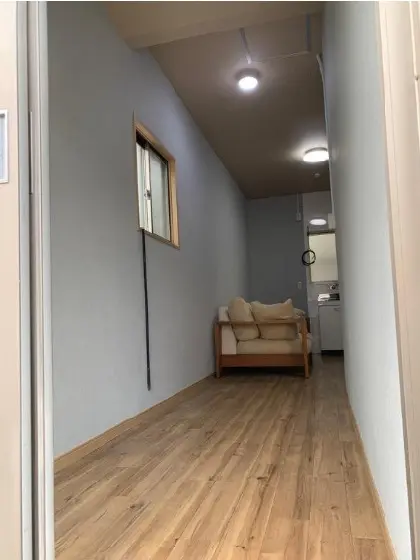 荒川区役所前のスケルトン店舗物件の内装