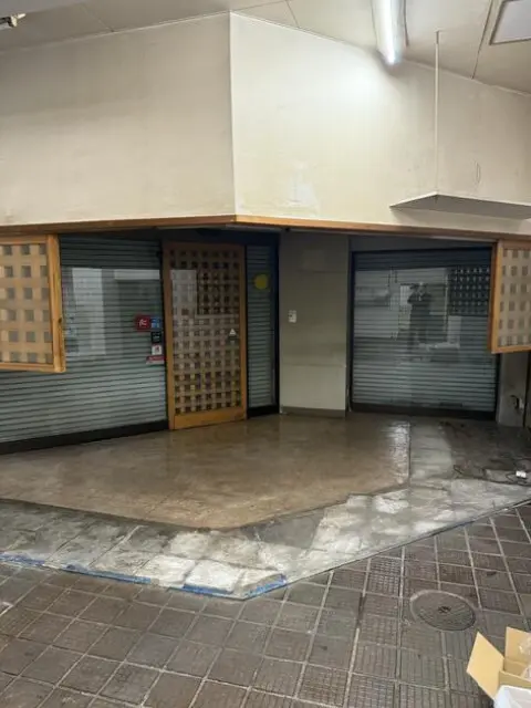 大森海岸のスケルトン物件の内装