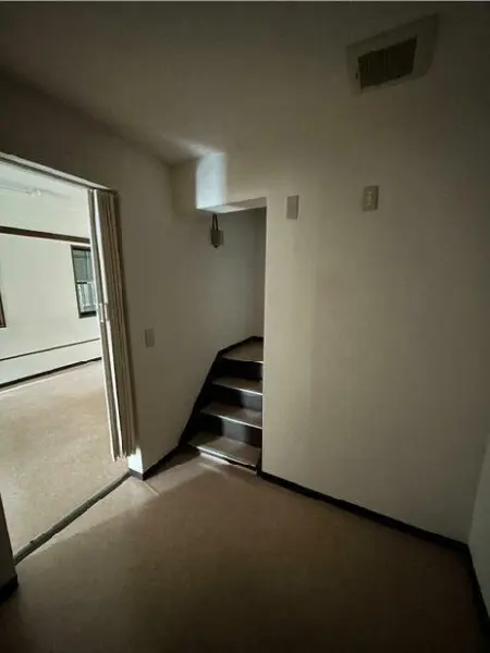 鶴見市場の事務所仕様物件の内装