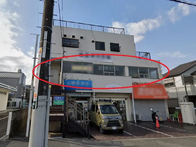 十日市場のスケルトン店舗物件の外観