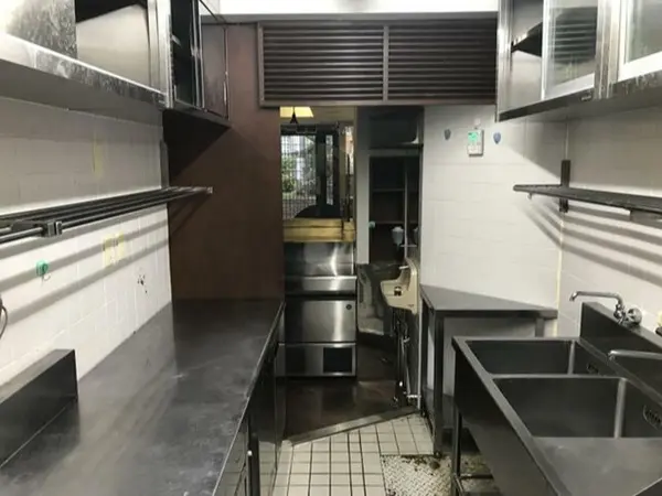 大塚の居抜き店舗の厨房