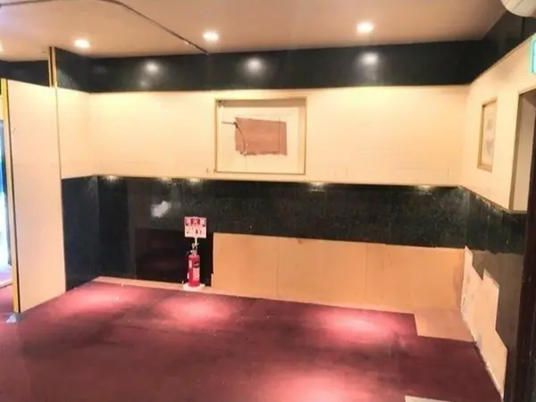 蕨のスナック・パブ居抜きの内装