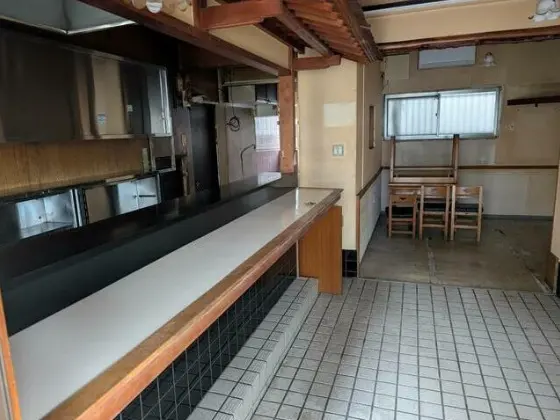 北大宮のカフェ・喫茶店居抜きの内装