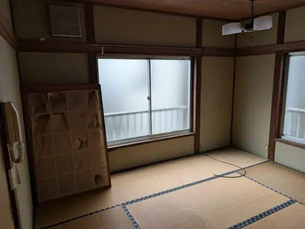 北大宮のカフェ・喫茶店居抜きの内装