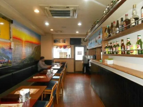 インド・ネパール料理の居抜き物件の内装