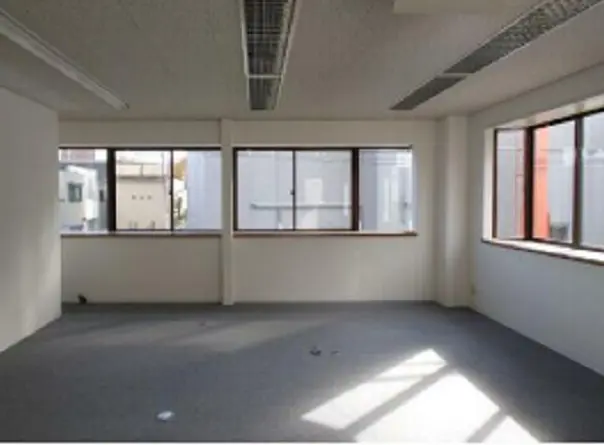 貸店舗(事務所仕様)の内装