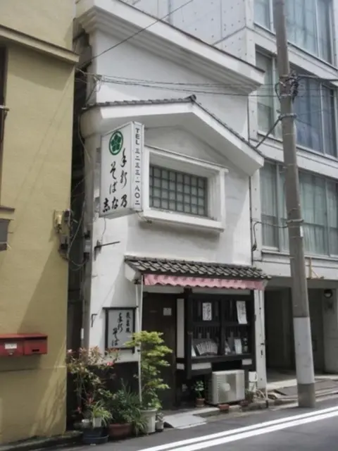 小川町の居抜き店舗の外観