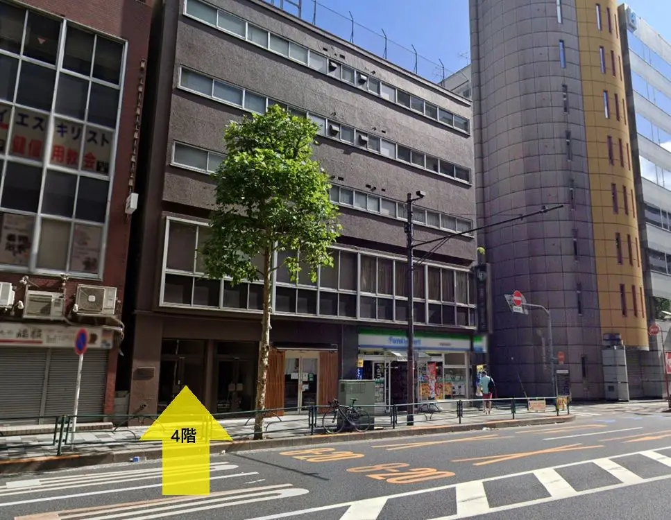 新宿御苑前のエステ居抜きの外観