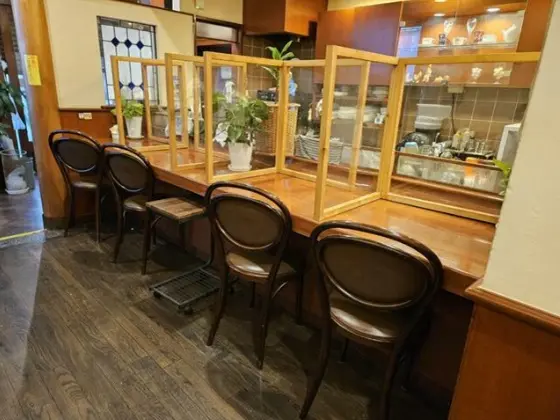 越谷の居抜き店舗の内装