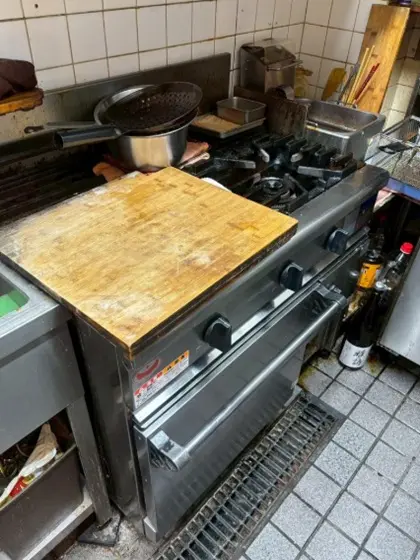 西葛西の居酒屋居抜きの厨房