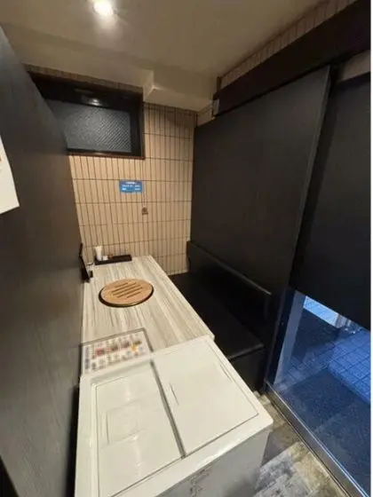 野方の焼肉屋居抜きの内装