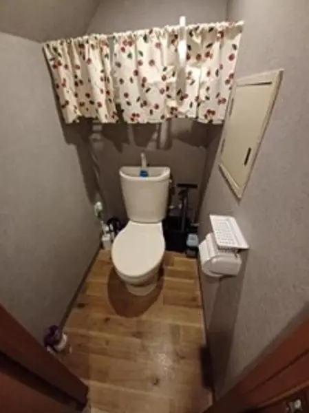 小田栄の事務所仕様物件のトイレ