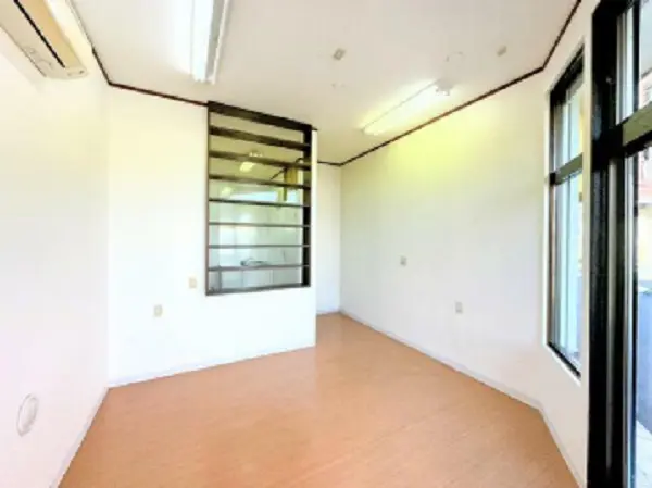 小田急相模原の事務所仕様店舗物件の内装