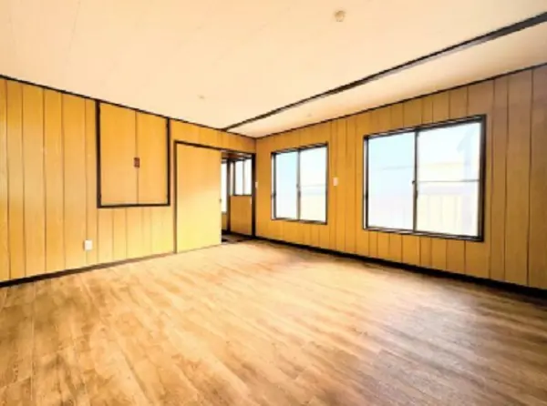 貸店舗(事務所仕様)の内装
