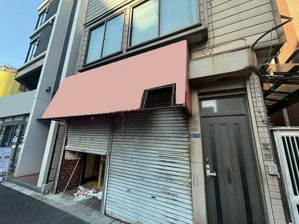 大島の居抜き店舗のエントランス