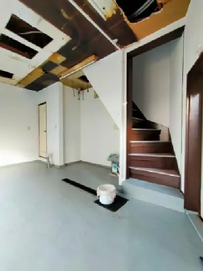 貸店舗(事務所仕様)の内装