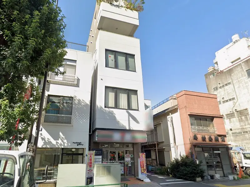 貸店舗(スケルトン)の外観