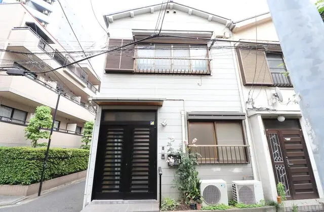 貸店舗(事務所仕様)の外観