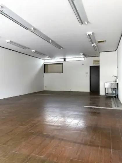 貸店舗(事務所仕様)の内装