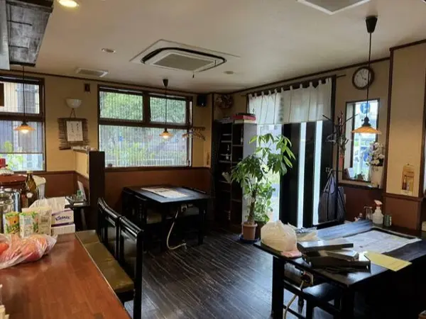 梅屋敷のお好み焼き居抜きの内装