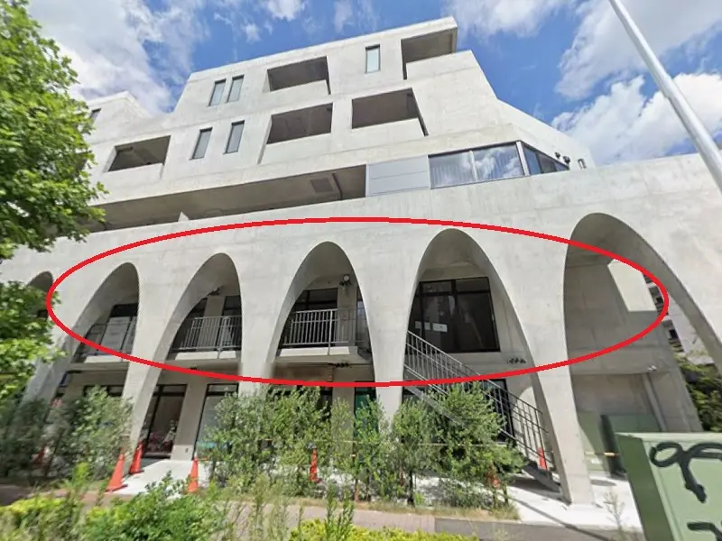 貸店舗(スケルトン)の外観