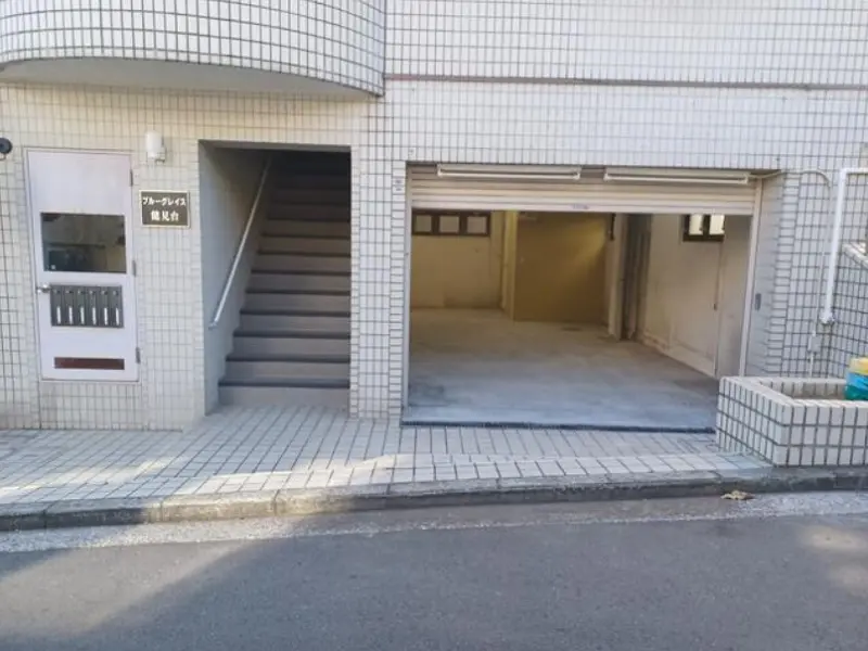 能見台のスケルトン物件の外観