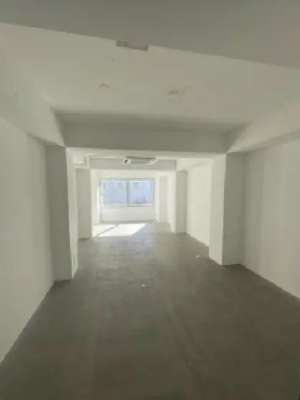 貸店舗(事務所仕様)の内装