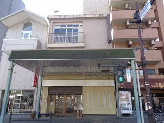 西八王子の定食屋居抜きの外観