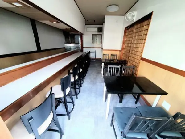 居酒屋の居抜き物件の内装