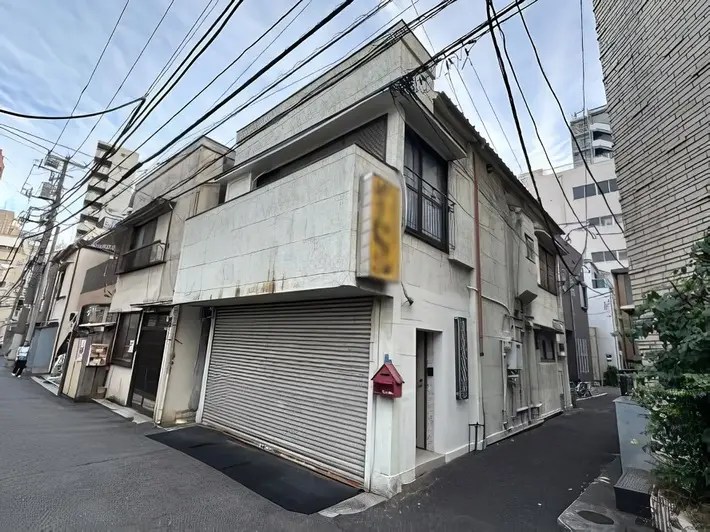 入谷の事務所仕様店舗物件の外観