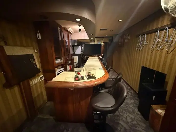 駒込のスナック・パブ居抜きの内装