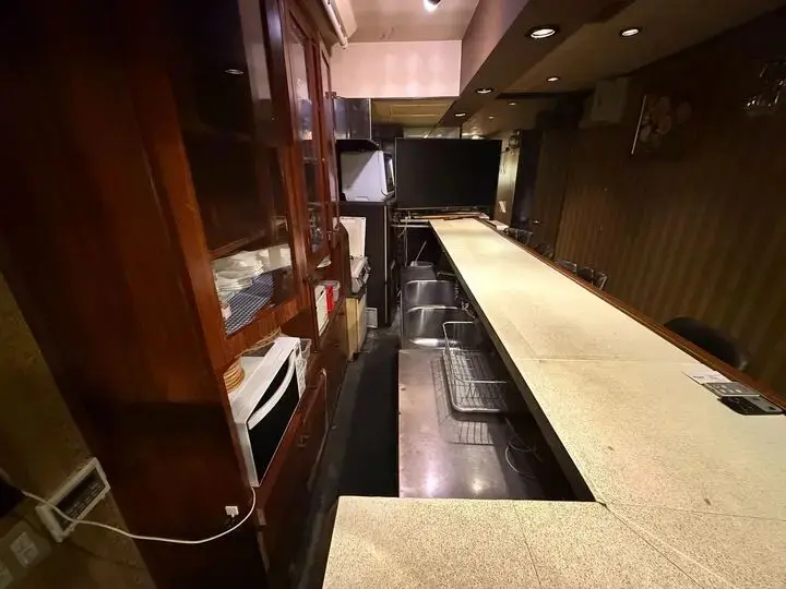 スナック・パブの居抜き物件の厨房