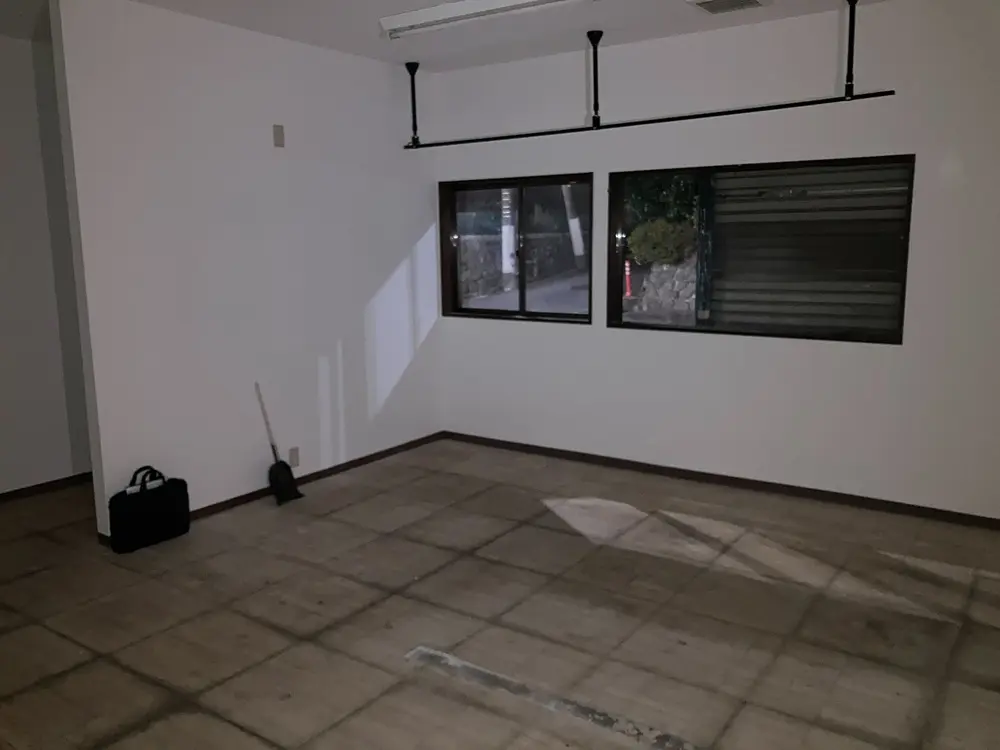 貸店舗(スケルトン)の内装