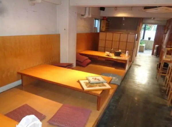 うどん・そばの居抜き物件の内装