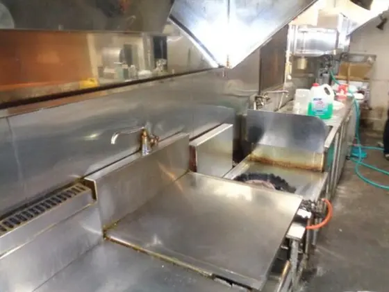 柿生の居抜き店舗の厨房