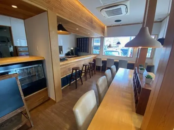 秋山のカフェ・喫茶店居抜きの内装