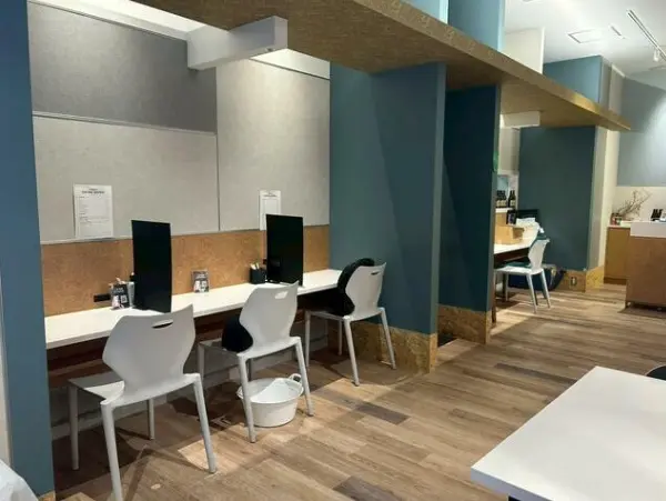 羽沢横浜国大のビストロ・洋食居抜きの内装