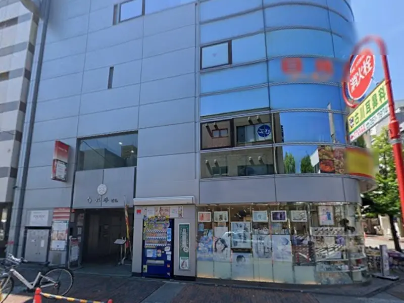 貸店舗(スケルトン)の外観