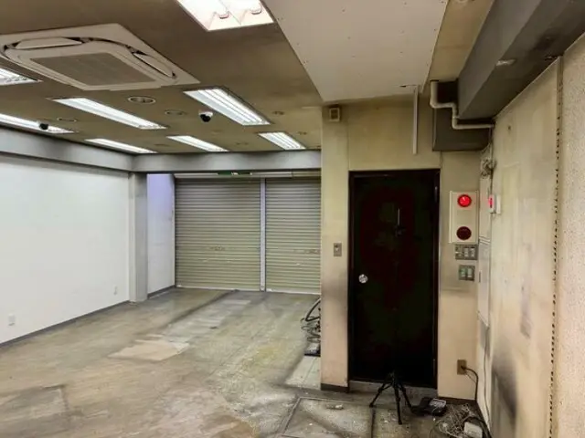 貸店舗(スケルトン)の内装