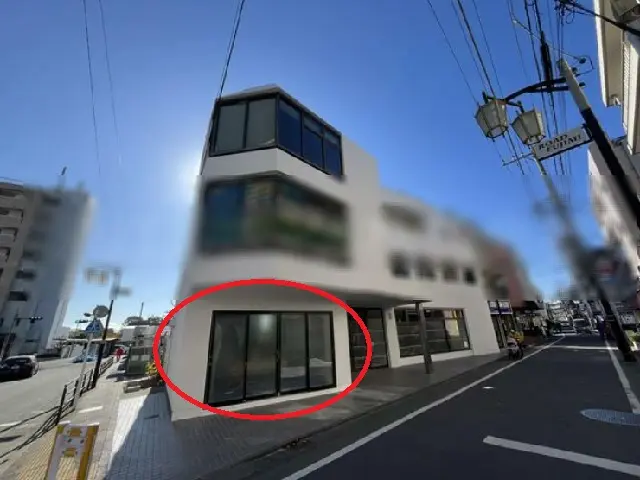 貸店舗(スケルトン)の外観