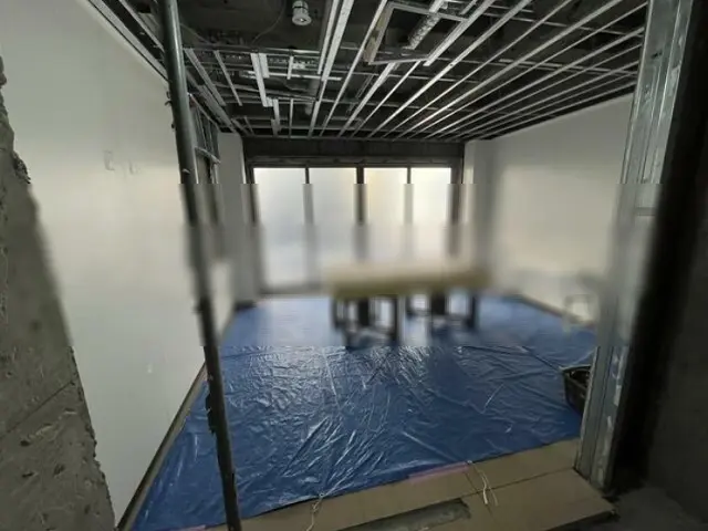 貸店舗(スケルトン)の内装